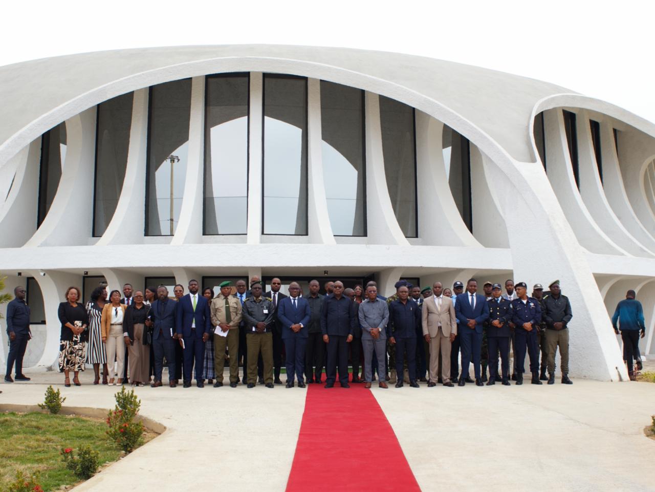 PRESIDENTE DO CSMJ REÚNE COM ÓRGÃOS DA ADMINISTRAÇÃO DA JUSTIÇA NO NAMIBE