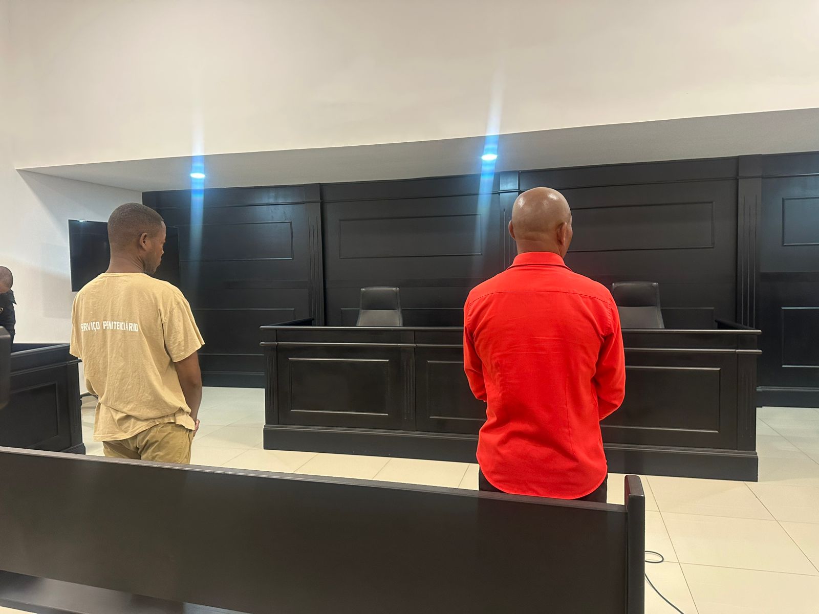 TRIBUNAL DA COMARCA DE VIANA JULGA DOIS CIDADÃOS ACUSADOS DOS CRIMES DE ROUBO QUALIFICADO E CONDUÇÃO PERIGOSA